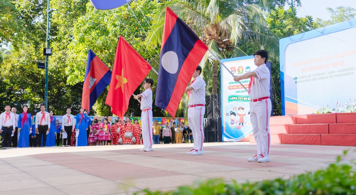 The annual programme has been held by the Ho Chi Minh municipal Youth Union since 2010 as part of efforts to strengthen solidarity and amity between Vietnamese, Lao, and Cambodian children.