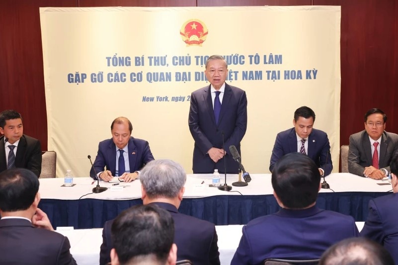 Party General Secretary and State President To Lam speaking at the meeting (Photo: VNA)