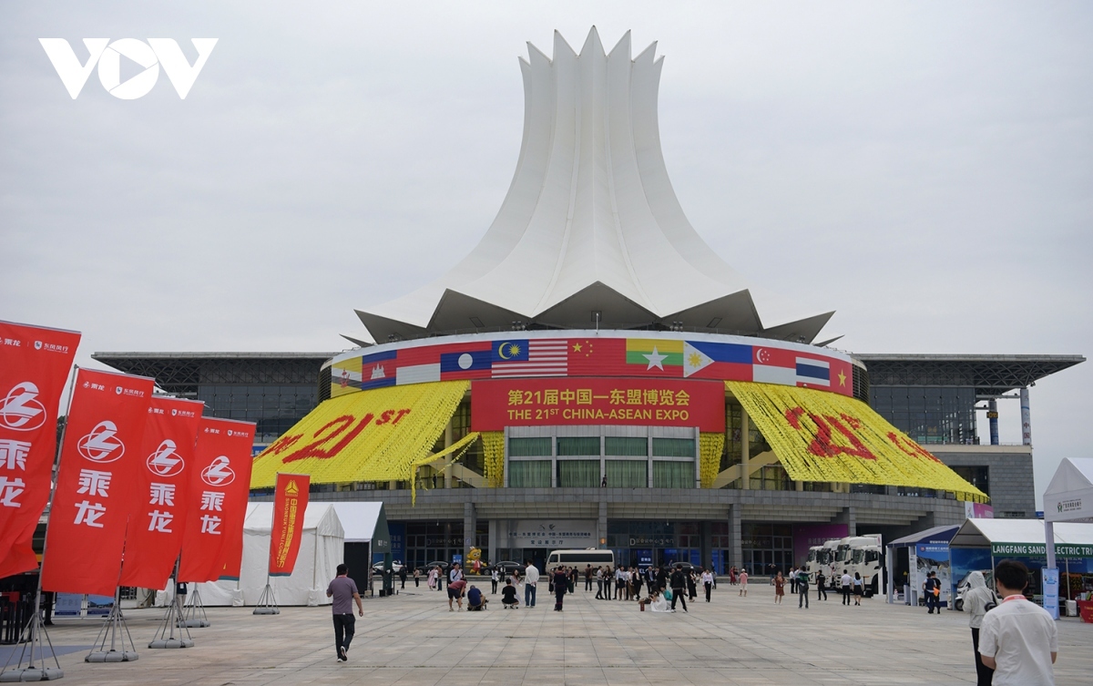 The 21st China-ASEAN Expo (CAEXPO) opens in Nanning city of the Guangxi Zhuang Autonomous Region on September 24, covering nearly 200,000sq.m. and attracting the participation of around 3,000 enterprises.