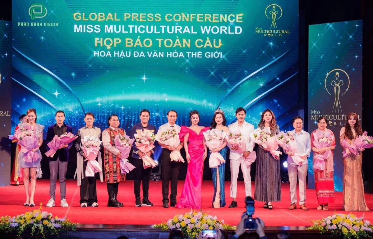 Delegates at a press conference on Miss Multicultural World contest (Photo courtesy of the organizers)