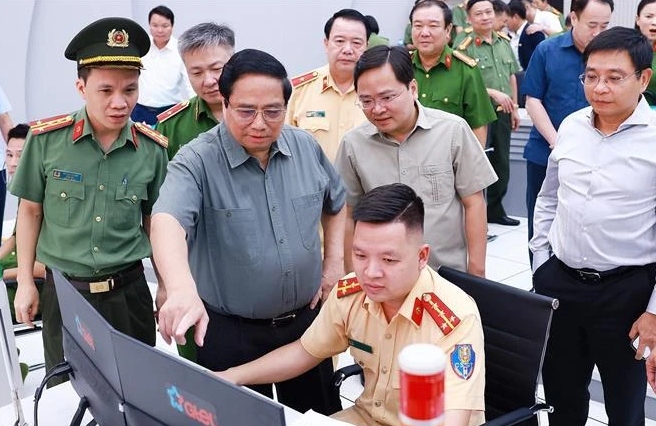 Prime Minister Pham Minh Chinh at a conference on September 22 in Bac Ninh, marking one year of the province's implementation of the "Traffic Safety Province" initiative.