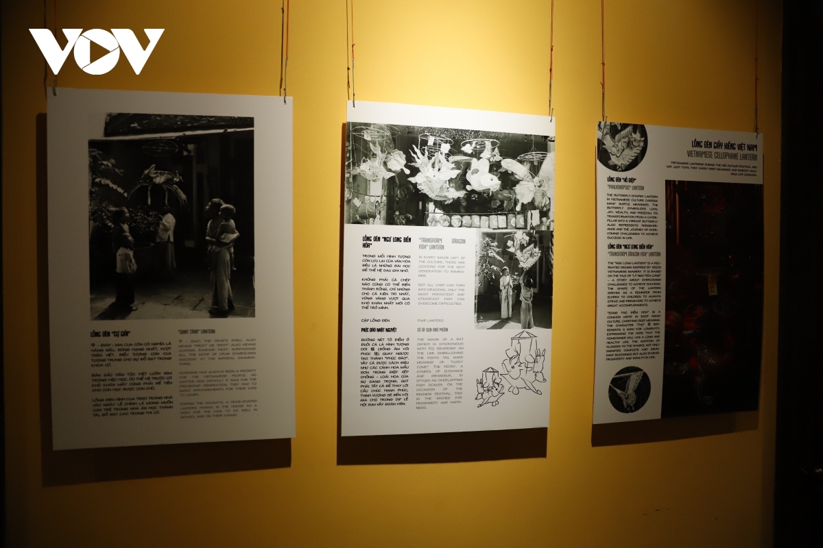 The event exhibits traditional toys, thereby helping guests to understand more about Vietnamese culture in the old times.