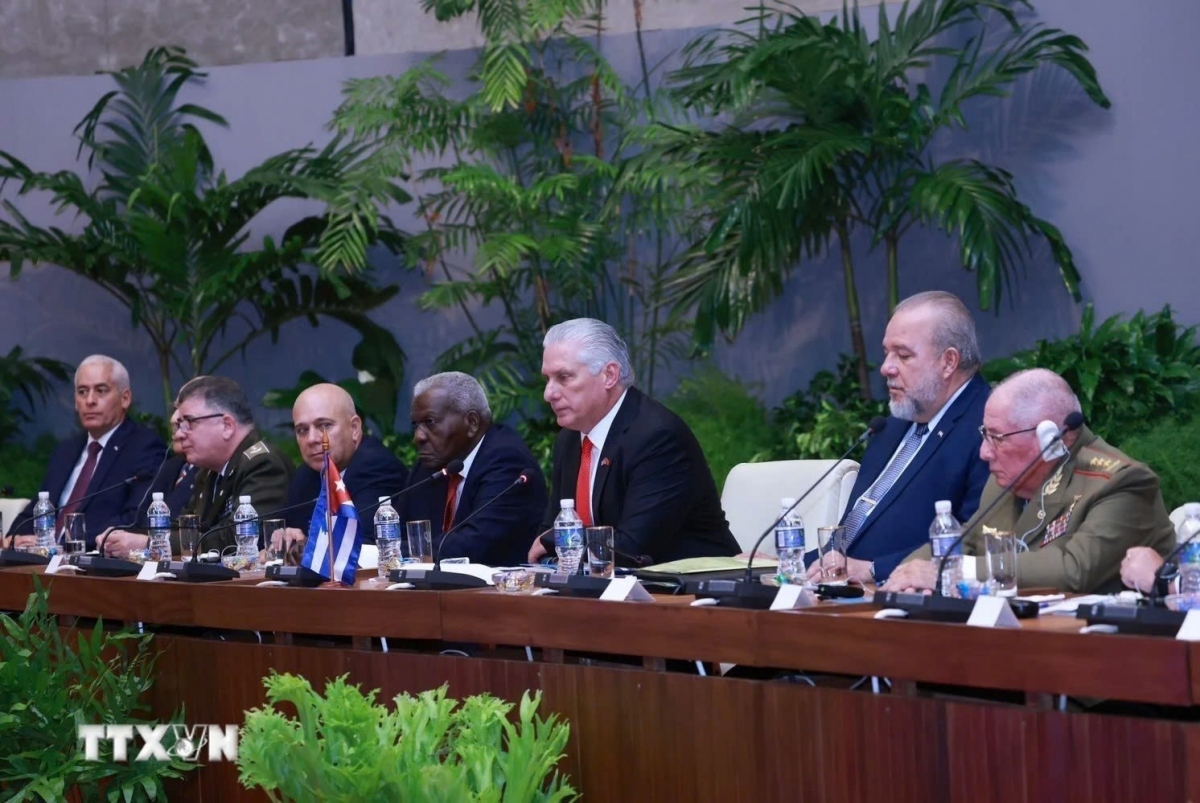 First Secretary of the Communist Party of Cuba Central Committee and President of Cuba, Miguel Diaz-Canel Bermudez during the talks in Havana on September 26. (Photo: VNA)