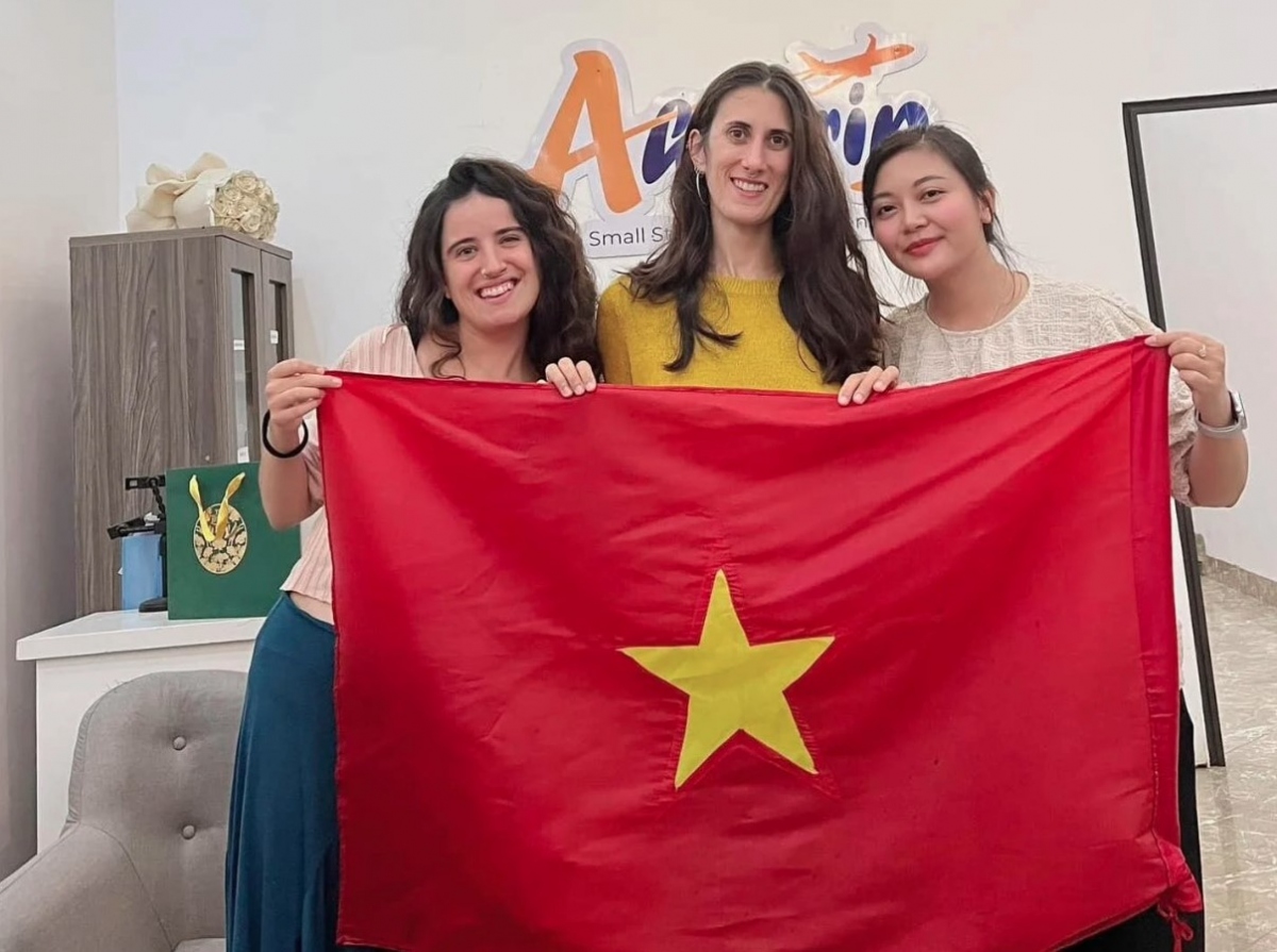 They say Vietnam needs assistance in this challenging time. (Photo: Facebook page)