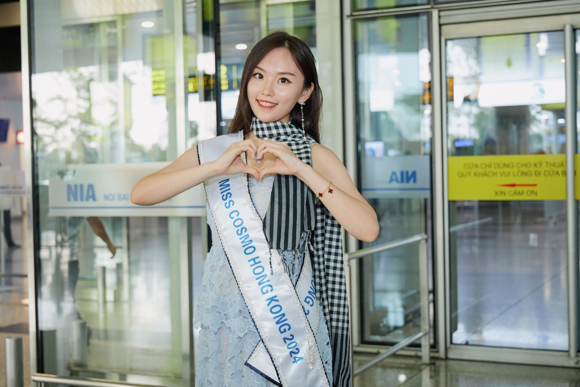 Others are scheduled to land at Noi Bai International Airport on September 13 before flying down to Ho Chi Minh City to partake in the beauty contest.