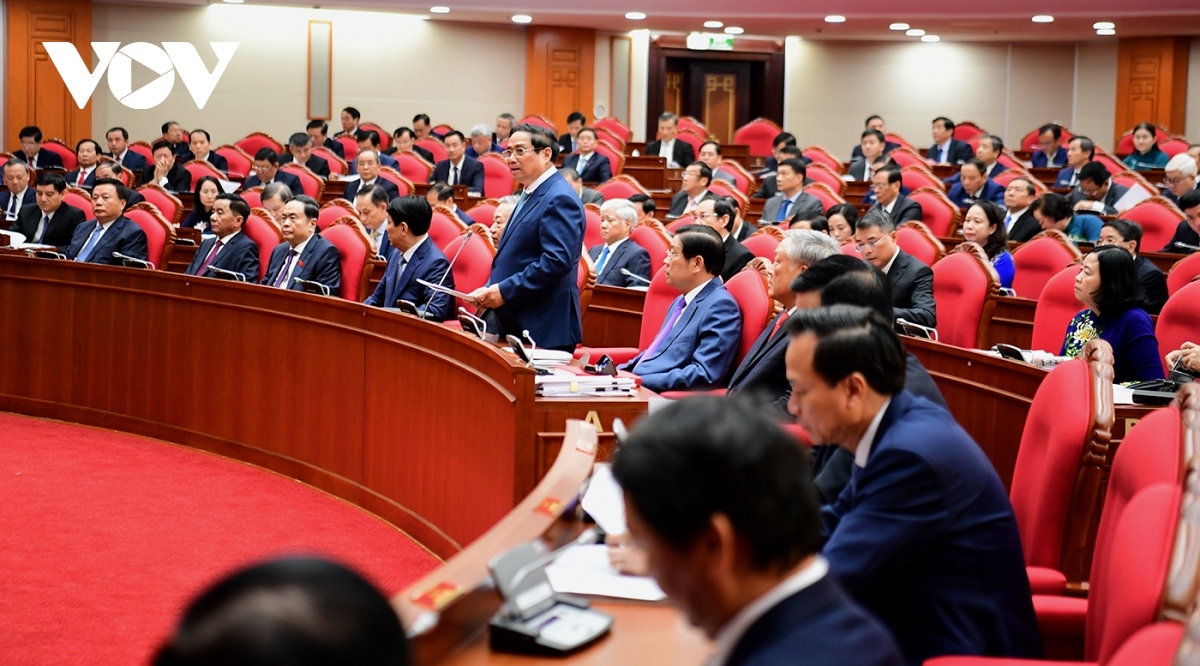 Prime Minister Pham Minh Chinh  highlights the country’s efforts to overcome the consequences of floods in recent time before the tenth plenum of the 13th Party Central Committee begins.