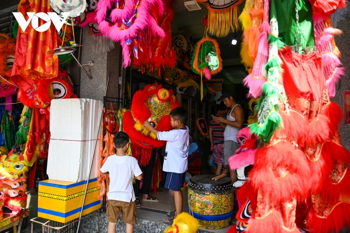 A toy market in Hue, central Vietnam, offers a variety of items for this year's Mid-Autumn Festival