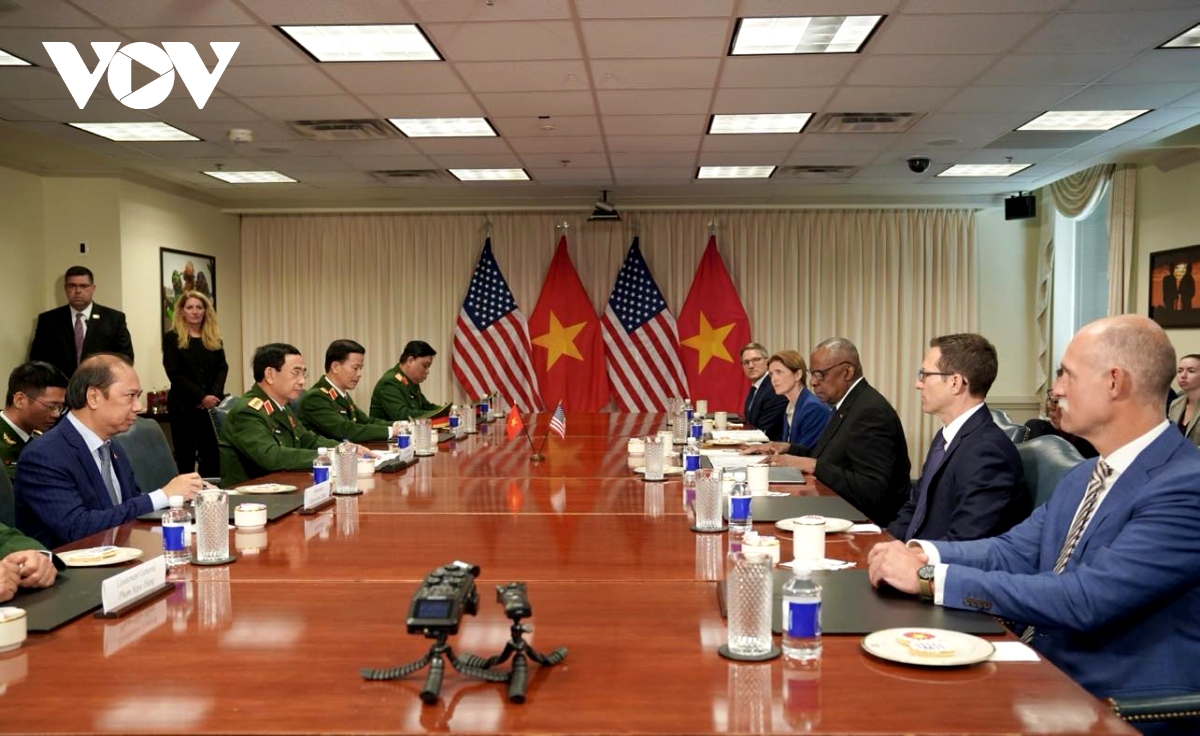 US Defense Secretary Lloyd Austin and Vietnamese Minister of Defense Phan Van Giang hold talks on measures to increase defence cooperation between the two countries.