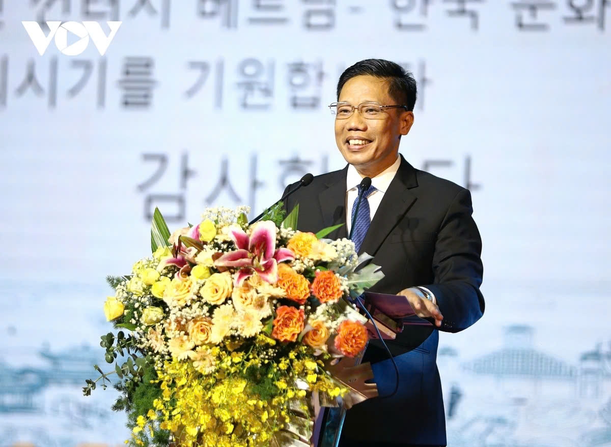 Nguyen Thuc Hien, vice chairman of the Can Tho City administration, expresses Can Tho’s desire to work closer with the RoK Embassy in Vietnam and the RoK Consulate General in Ho Chi Minh City to regularly organize cultural exchange activities and people-to-people exchanges, as well as to further cooperate in various fields such as economics and trade.