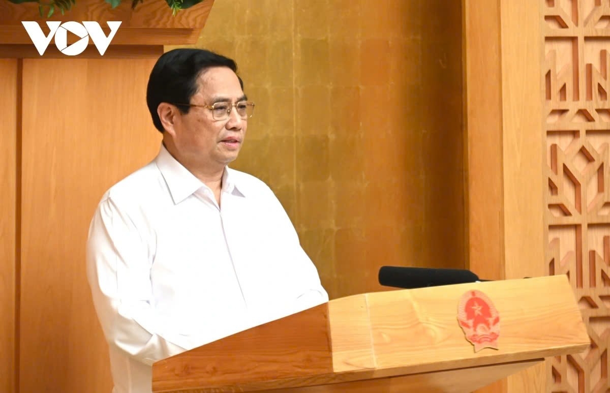Prime Minister Pham Minh Chinh chairs a Government meeting with localities to review the implementation of socio-economic development tasks in September and the past nine months of the year.