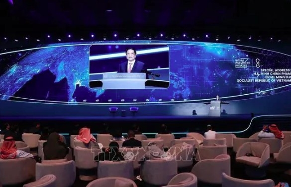 Prime Minister Pham Minh Chinh speaks the eighth Edition of the Future Investment Initiative in Saudi Arabia. (Photo: VNA)