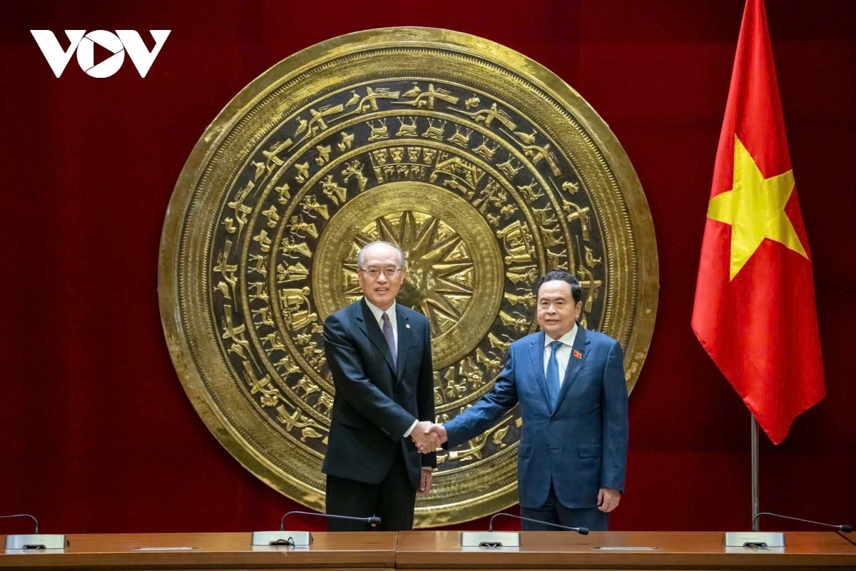 Chairman of the National Assembly Tran Thanh Man receives Chief Justice Zhang Jun from the Supreme People’s Court of China in Hanoi on October 20