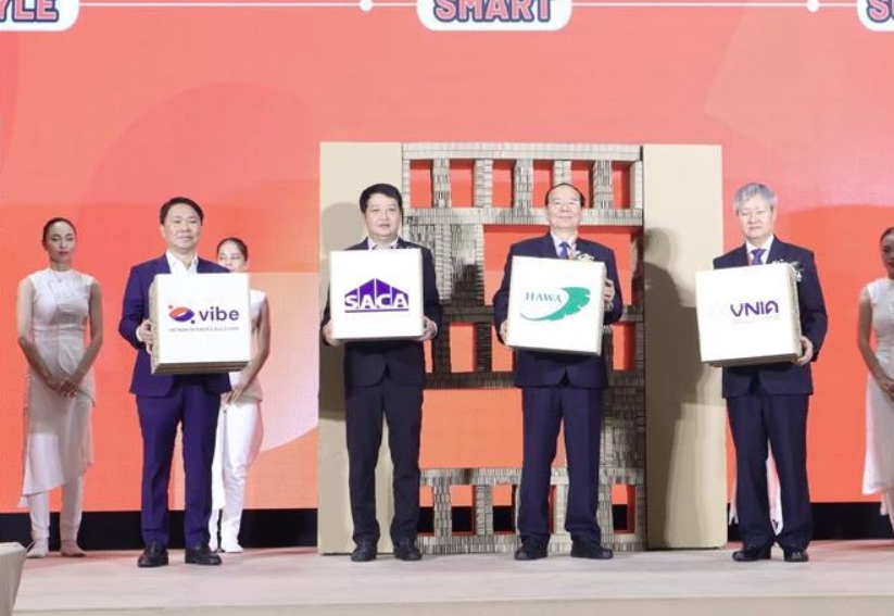 Participants at the opening ceremony of the Vietnam Interior and Build Expo (VIBE 2024) on October 2