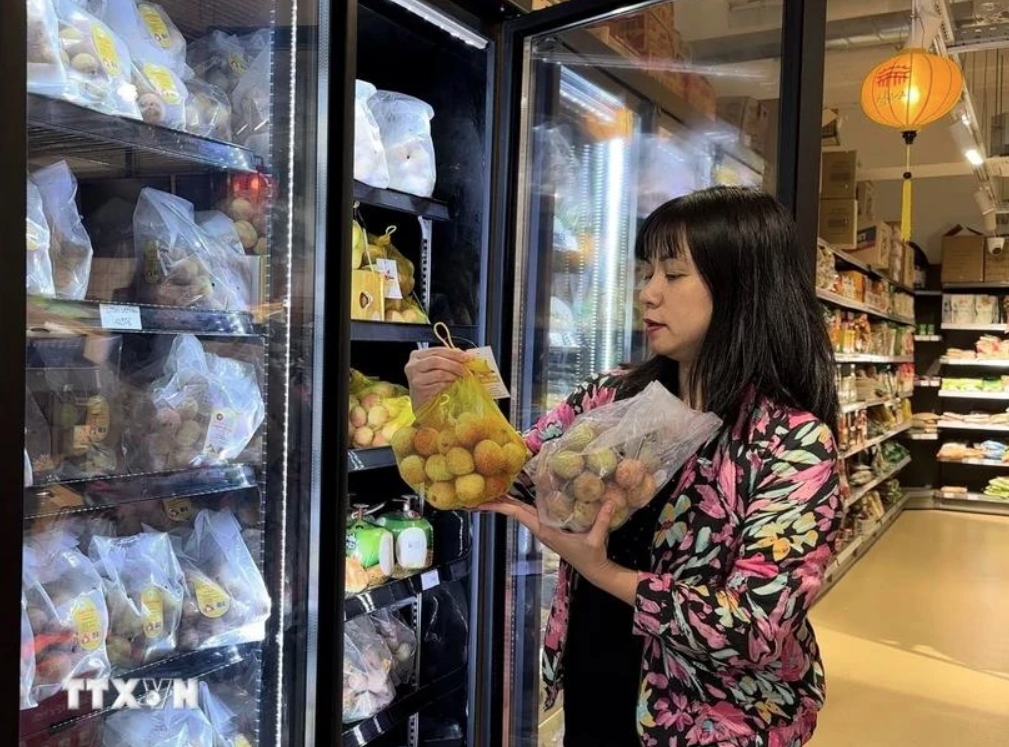 Vietnamese lychee hits French supermarket shelves.