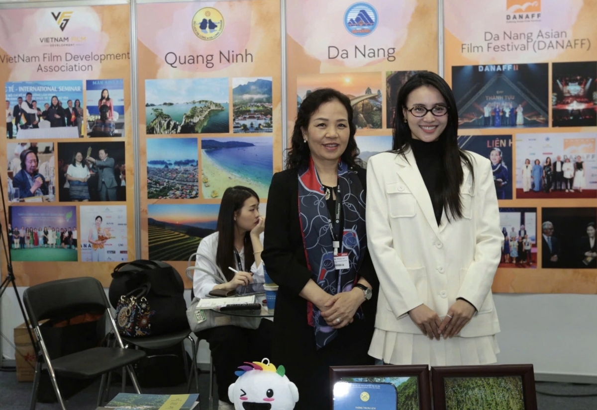 The Vietnam - DANAFF booth promotes Vietnamese film locations at Busan International Film Festival. (Photo: thanhnien.vn)