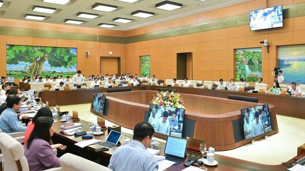 At a regular session of the National Assembly Standing Committee