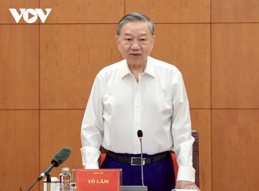 General Secretary of the Communist Party of Vietnam (CPV) Central Committee To Lam addresses the meeting.