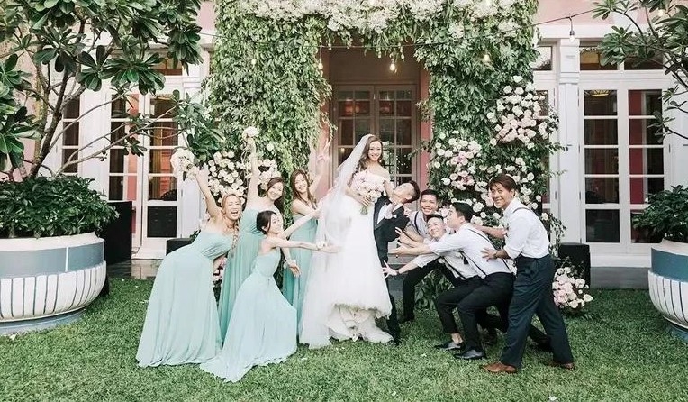 Wedding of a foreign couple held at JW Mariott Phu Quoc Emerald Bay Resort &amp; Spa. (Photo: JW Mariott Phu Quoc Emerald Bay Resort &amp; Spa)