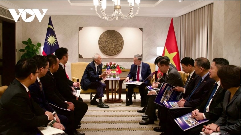 Party leader To Lam meets with Lin Yun Ling, Managing Director of Gamuda Group