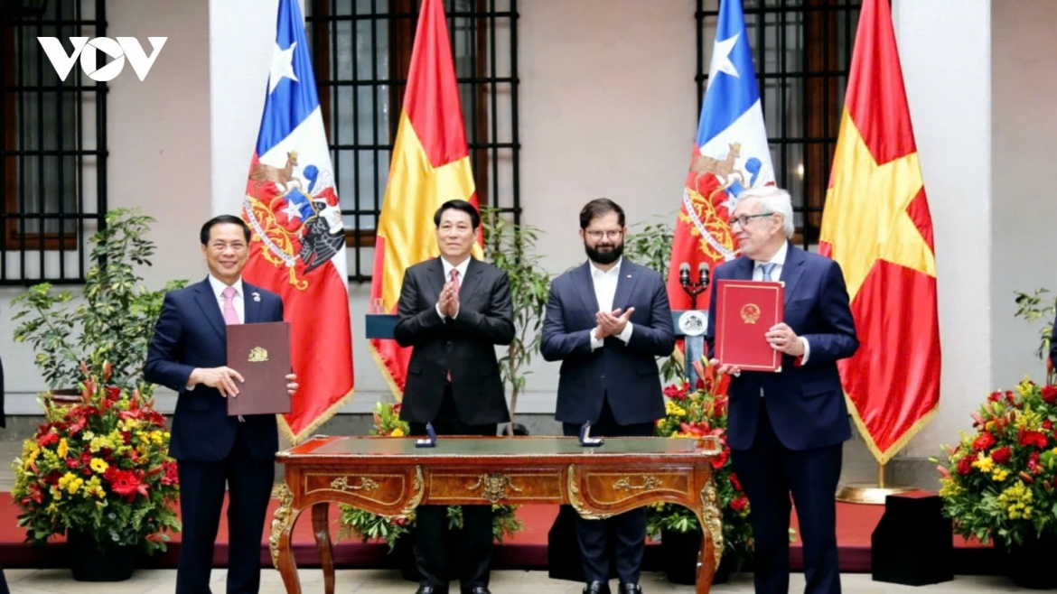 At the signing ceremony of the joint statement