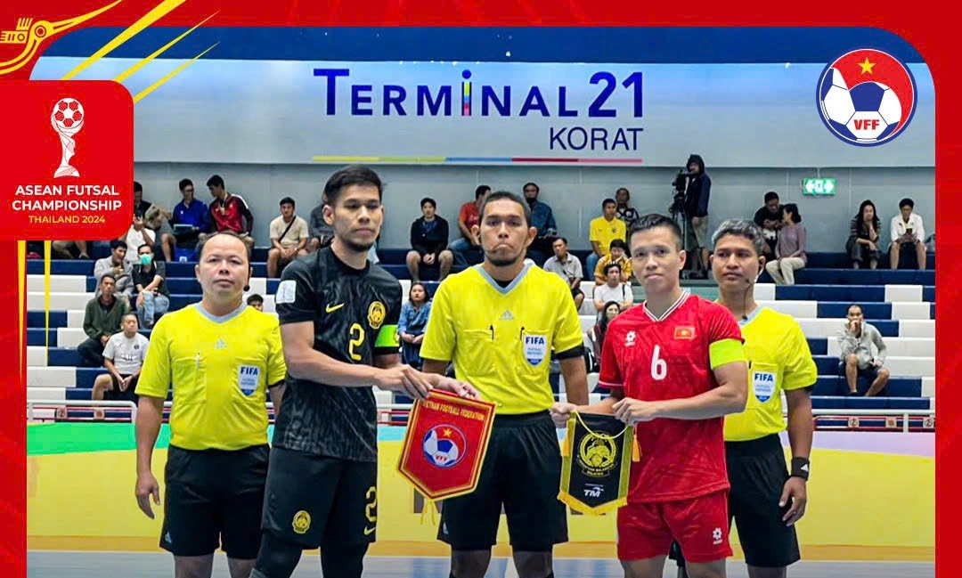 Vietnam take on Malaysia in the second Group A match of the 2024 ASEAN Futsal Championship in Thailand. (Photo: VFF)