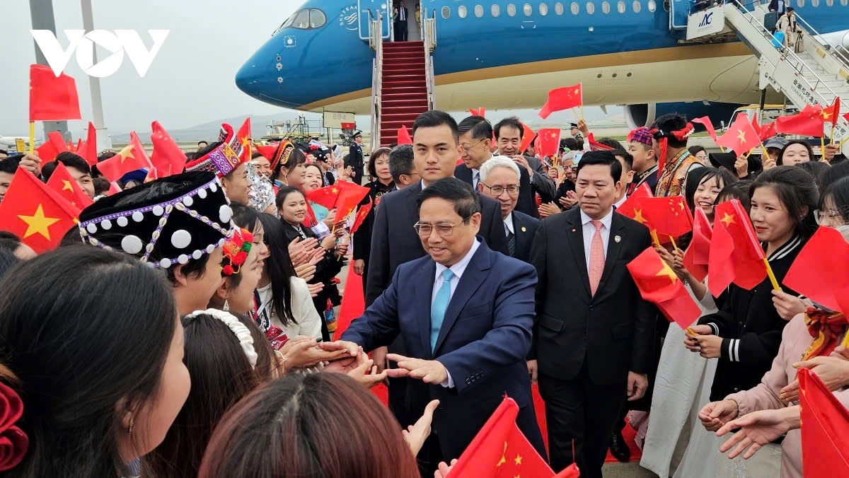 Vietnamese Prime Minister Pham Minh Chinh arrives in Kunming, China, for the 8th Greater Mekong Subregion Summit, the 10th Ayeyawady – Chao Phraya – Mekong Economic Cooperation Strategy Summit, and the 11th Cambodia – Laos – Myanmar – Vietnam Cooperation Summit.