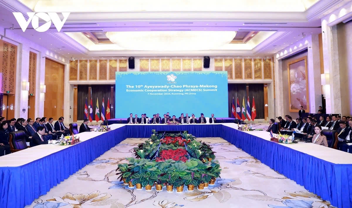 An overview of the 10th Ayeyawady-Chao Phraya-Mekong Economic Cooperation Strategy (ACMECS) Summit in Kunming, China, on November 7.