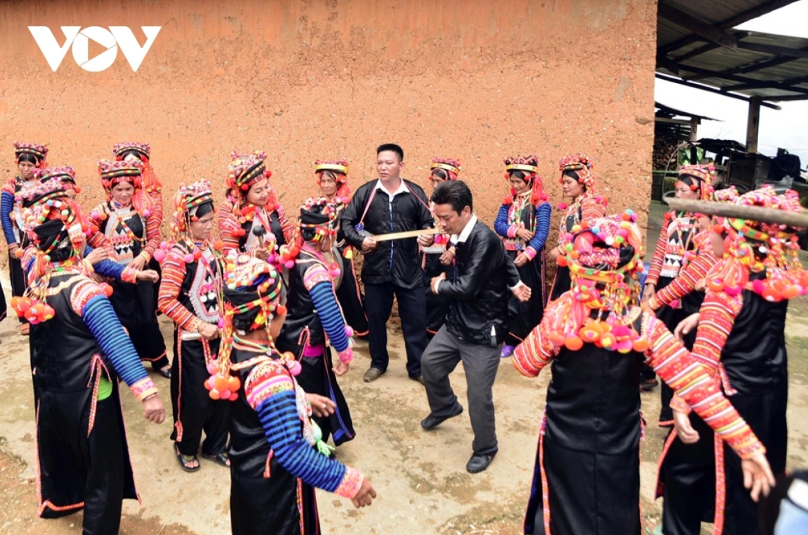 The Ho Su Cha traditional festival of the Ha Nhi ethnic group in Muong Te district in the northern province of Lai Chau is celebrated during the 10th lunar month, when people finish the harvest.