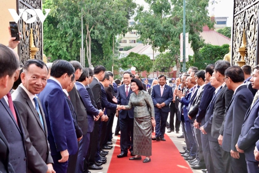 National Assembly Chairman Tran Thanh Man and his delegation depart Hanoi on November 21 to pay an official visit to Cambodia, and attend the 12th General Assembly of the International Conference of Asian Political Parties (ICAPP) and the 11th Plenary Session of International Parliament for Tolerance and Peace (IPTP) from November 21-24.