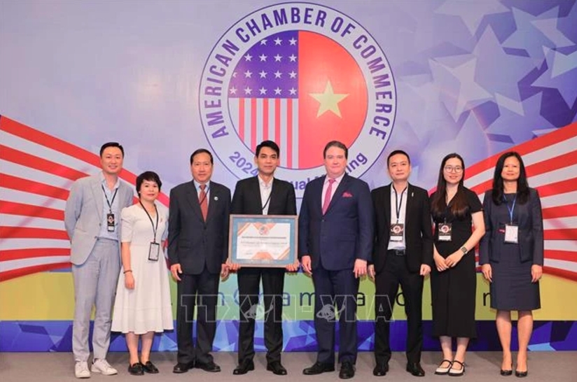 AIA Vietnam honoured with CSR Awards 2024 at the event
