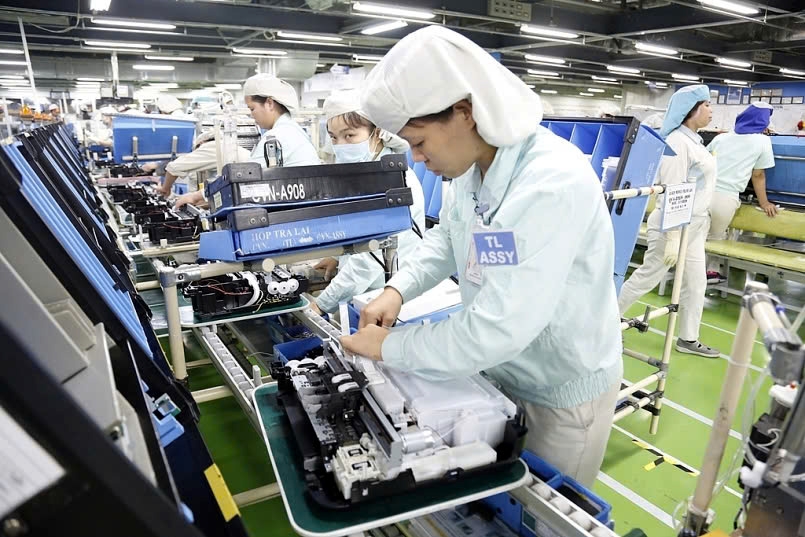 Vietnam's import turnover for computers and electronic products has hit US$102 billion for the first time since 2013. (Photo; thuonghieusanpham.vn)