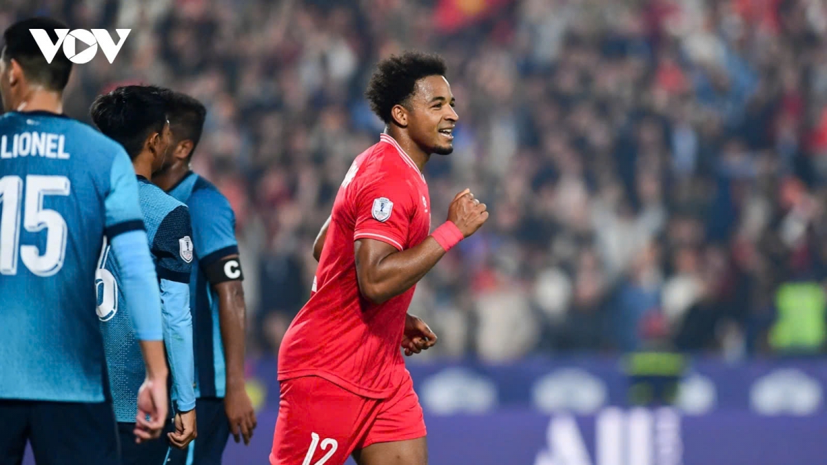 Naturalised striker Nguyen Xuan Son makes a standout performance, striking a brace to help Vietnam beat Singapore 3-1 in their second leg match of the ASEAN Cup 2024 semifinal