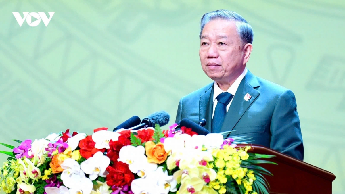 Party General Secretary To Lam addresses the grand ceremony marking 80 years of the Vietnam People's Army in Hanoi on December 20.