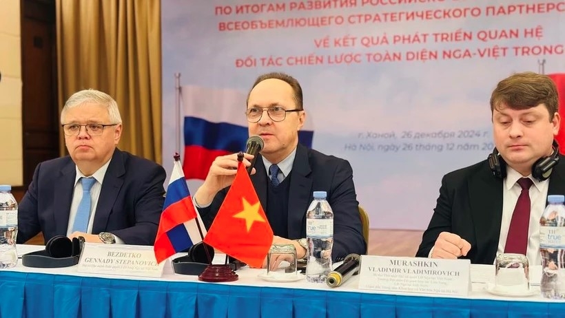 Russian Ambassador to Vietnam G.S. Bezdetko chairs the press briefing