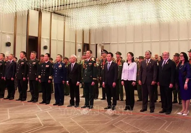 At the ceremony commemorating the 80th anniversary of the Vietnam People’s Army (VPA) and 35th anniversary of the All-People Defence Festival (December 22) in Beijing on December 16. (Photo: VNA)