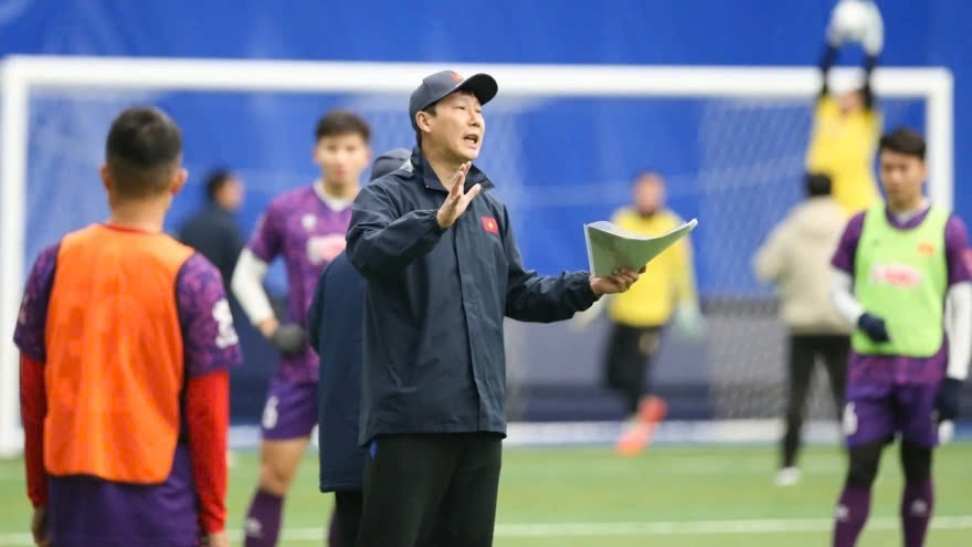 Coach Kim Sang-sik expects that Vietnam will advance to the final match of the coming ASEAN Cup following their progress during the recent training camp in the Republic of Korea.