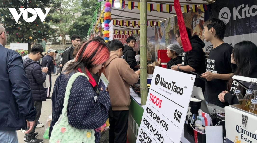 On show are plenty of traditional and international dishes, along with souvenir and craft products from both the nation and many other foreign countries.