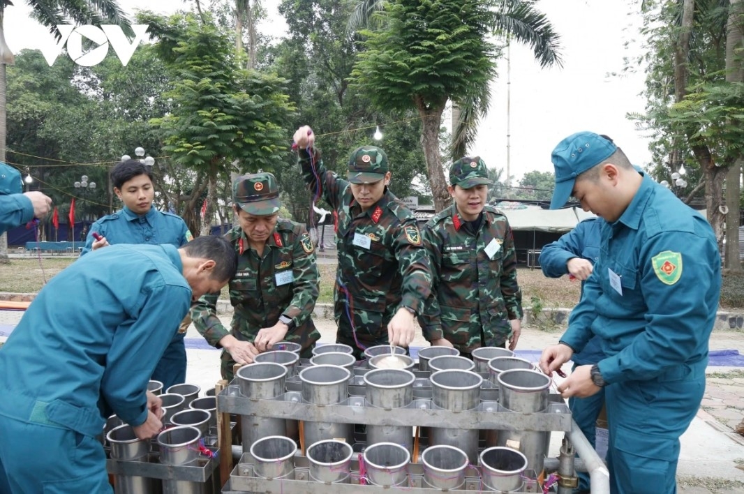 The Hanoi People's Committee urges localities to ensure strict security and safety measures both at and around fireworks sites in the capital.