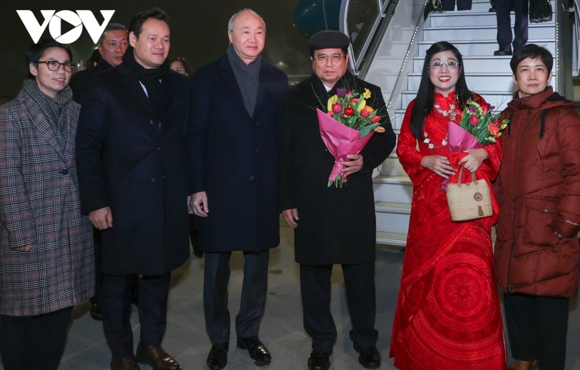 PM Pham Minh Chinh lands at Zurich Airport on January 20 night (local time), beginning a working visit to Switzerland to attend WEF Davos 2025 at the invitation of WEF Founder and Executive Chairman Klaus Schwab.