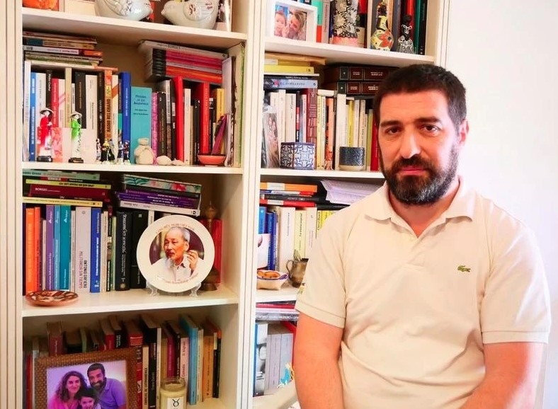 Journalist Gaston Fiorda of the National Radio of Argentina (Photo: VNA)