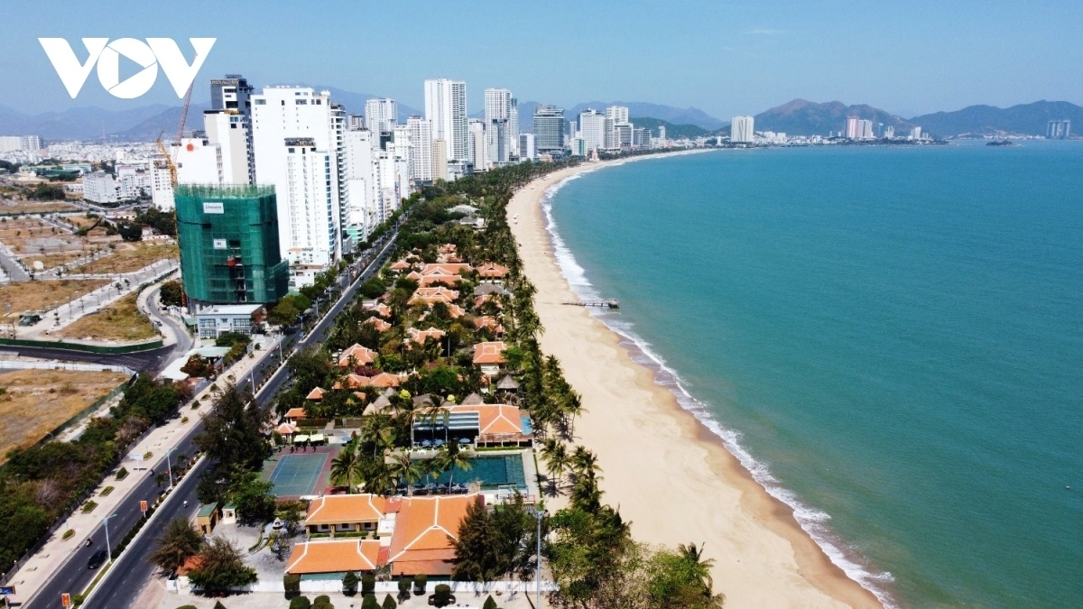 Nha Trang city in the southcentral province of Khanh Hoa also attracts visitors due to its warm climate, pristine beaches, and famous places such as Nha Trang stone church and Ponagar Tower.