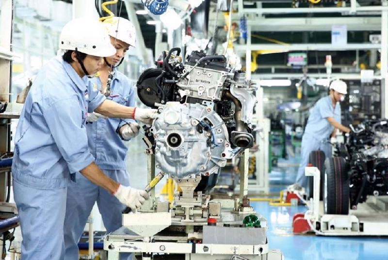 Vietnam Manufacturing Purchasing Managers' Index falls slightly in December