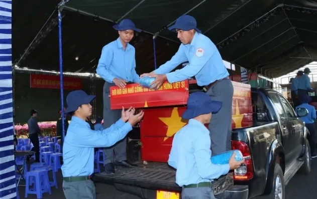 Repatriation of fallen soldiers' remains from Cambodia (Photo: vtv.vn)