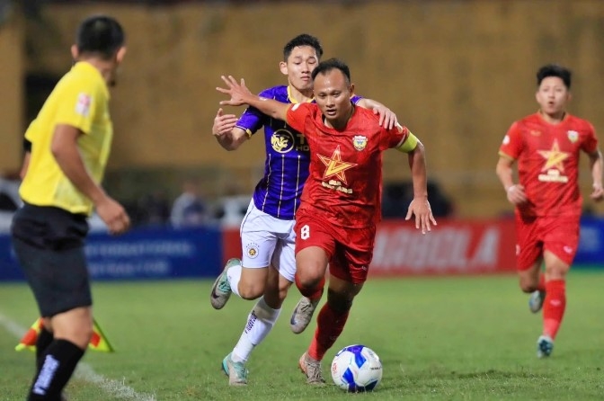 Trong Hoang continues to deliver impressive performances while playing for Ha Tinh (Photo: VPF)