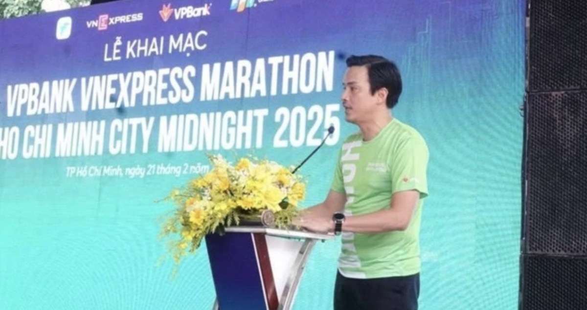 Deputy Director of the municipal Department of Culture and Sports Nguyen Nam Nhan speaks at the event. (Photo: VNA)