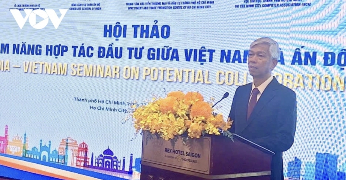 Vo Van Hoan, vice chairman of the Ho Chi Minh City People's Committee, addresses the event