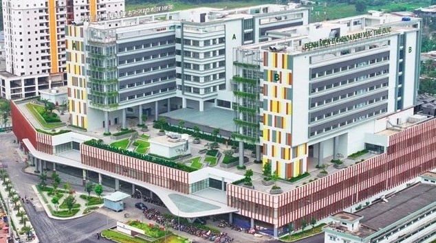The 1,000-bed Thu Duc Regional General Hospital in HCM City’s northeastern gateway is set to be inaugurated in April to mark the 50th National Reunification Day. (Photo: plo.vn)