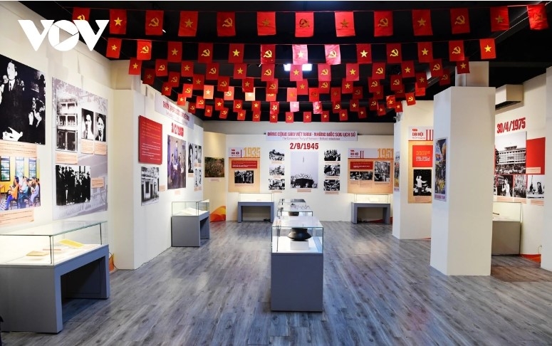 On the occasion of the 95th anniversary of the founding of the Communist Party of Vietnam (February 3, 1930 – February 3, 2025), and in anticipation of the 14th National Party Congress, the National Museum of History, in collaboration with the Archive Department of the Party Central Office organizes an exhibition themed " The Communist Party of Vietnam - Historical Milestones," featuring over 150 artifacts, documents, and images.