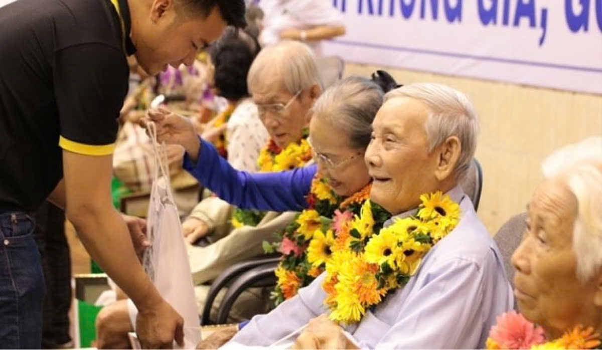 A rapidly aging population puts significant pressure on the social welfare system. (Illustrative photo)