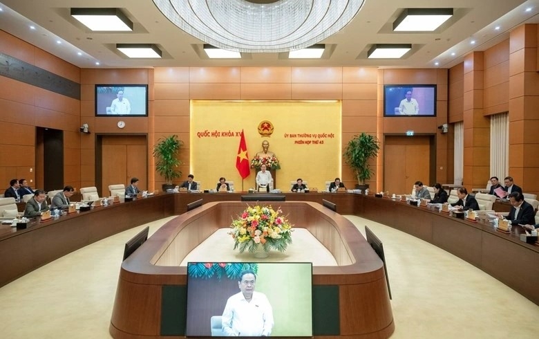 At the 43rd session of the National Assembly Standing Committee